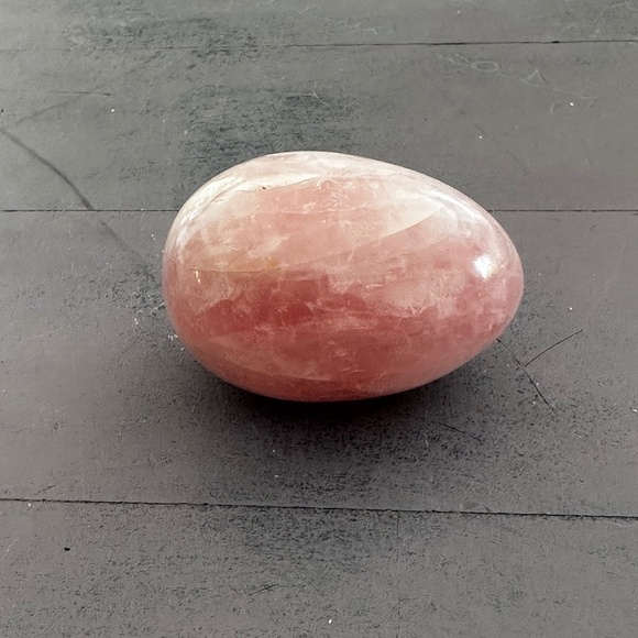Rose Quarts Chrystal Egg New - Picture 1 of 5